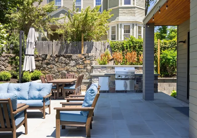 20th image of 221 Gardner Rd, Brookline, MA 02445 | MLS# 73567713