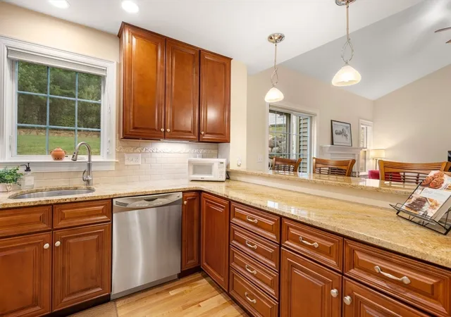 5th image of 3 Mcgill Ct, Hopkinton, MA 01748 | MLS# 73558539