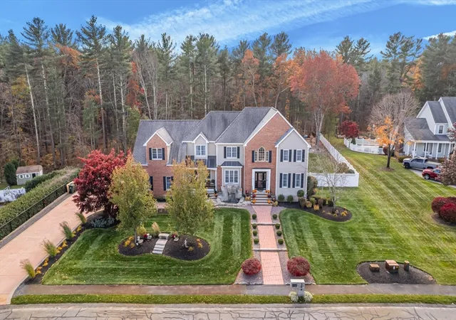 1st image of 394 Mohawk Rd, Raynham, MA 02767 | MLS# 73537437