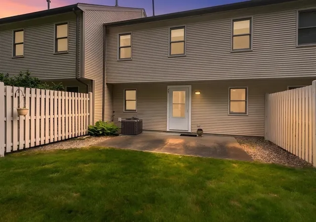 Homes for sale in Rockland, MA | 75 Willow Pond Dr #75, Rockland, MA 02370 | MLS# 73535292