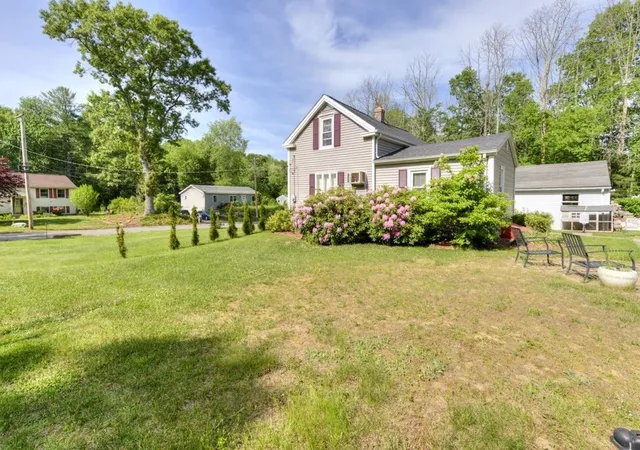 Homes for sale in Leicester, MA | 57 Charlton St, Leicester, MA 01542 | MLS# 73533478