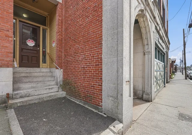 Homes for sale in Lowell, MA | 100 Appleton St, Lowell, MA 01852 | MLS# 73528081