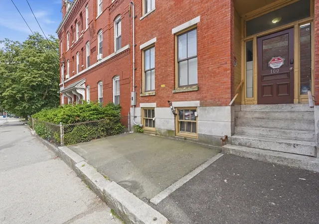 Homes for sale in Lowell, MA | 100 Appleton St, Lowell, MA 01852 | MLS# 73528081