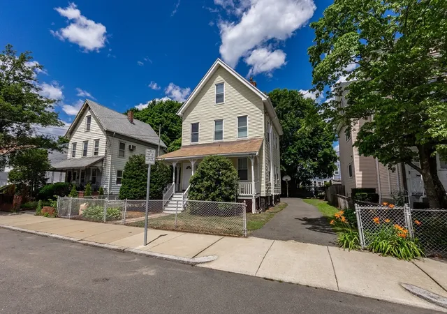 Homes for sale in Malden, MA | 22 Stearns St, Malden, MA 02148 | MLS# 73545008