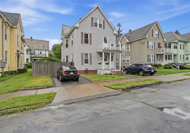 2nd image of 21 23 Parker St, Holyoke, MA 01040 | MLS# 73549524