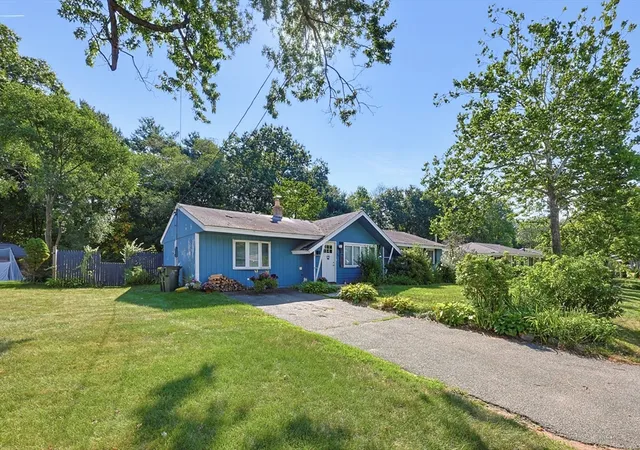 Photo 3 of Sale Pending at 36 Stella Rd, Bellingham, MA 02019 | MLS# 73568043 | Listing updated on 2026-08-31