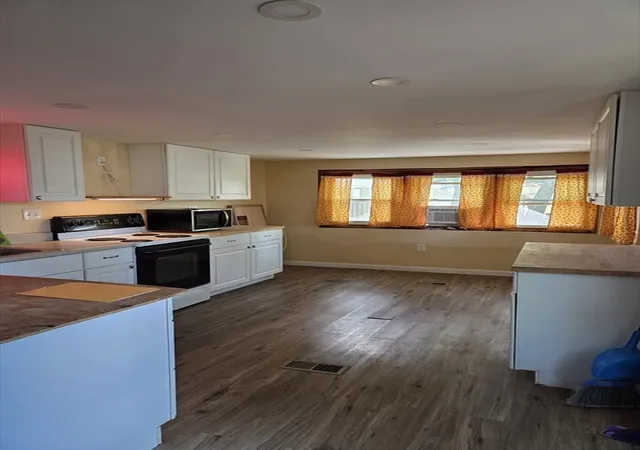 Photo 3 of Manufactured home for sale at 270 Littleton Rd #5, Chelmsford, MA 01824 | MLS# 73551611 | Listing updated on 2026-09-16