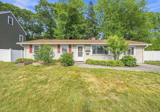 2nd image of 34 Joseph, Braintree, MA 02184 | MLS# 73556710