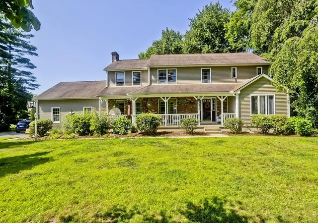 1st image of 82 Pilgrim Rd, East Longmeadow, MA 01028 | MLS# 73556924