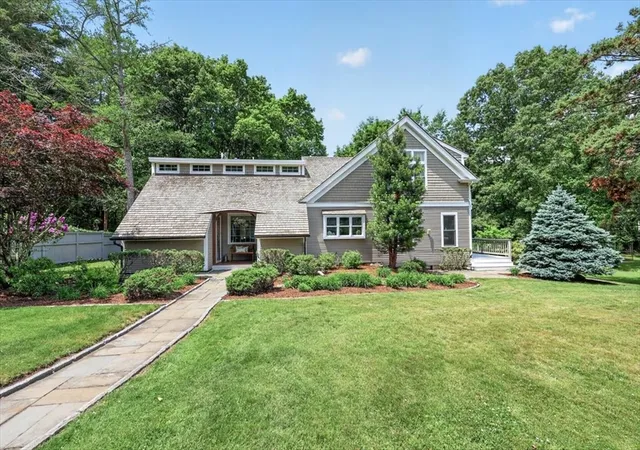 1st image of 136 South Pleasant, Hingham, MA 02043 | MLS# 73537388