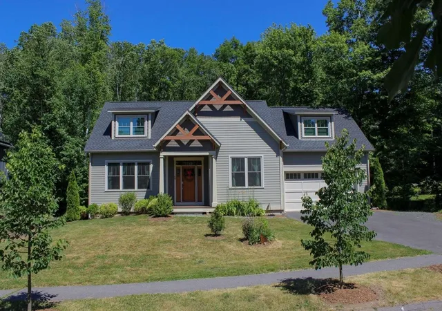 9th image of 17 Stone Ridge Dr, Florence, MA 01062 | MLS# 73537848