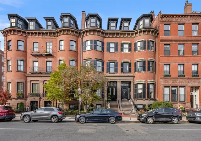 Photo 1 of Sale Pending at 89 Beacon St, Boston, MA 02108 | MLS# 73460670 | Listing updated on 2025-12-22