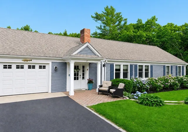 Homes for sale in Bourne, MA | 17 Hilltop Dr, Bourne, MA 02561 | MLS# 73544180