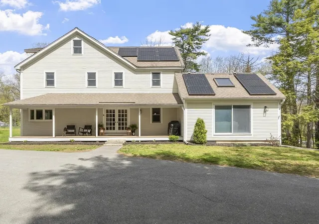 Homes for sale in Ashby, MA | 557 Fitchburg State Rd, Ashby, MA 01431 | MLS# 73517007