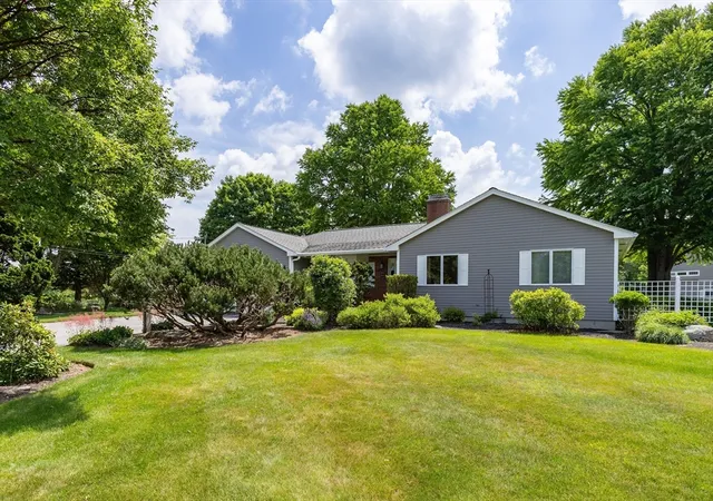 Homes for sale in Oxford, MA | 31 Fort Hill Road, Oxford, MA 01540 | MLS# 73535896