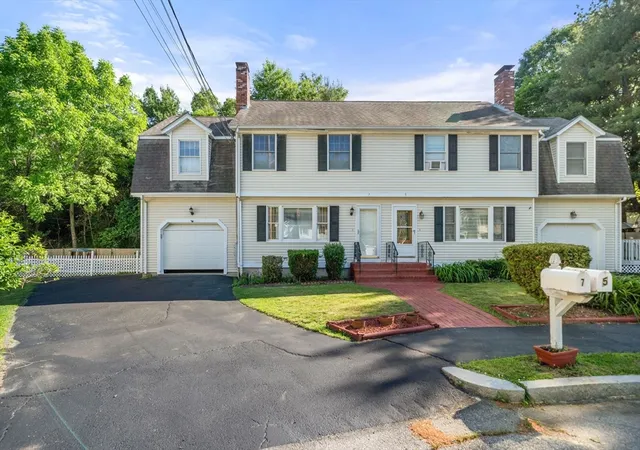 Homes for sale in Norwood, MA | 7 Ivy Cir, Norwood, MA 02062