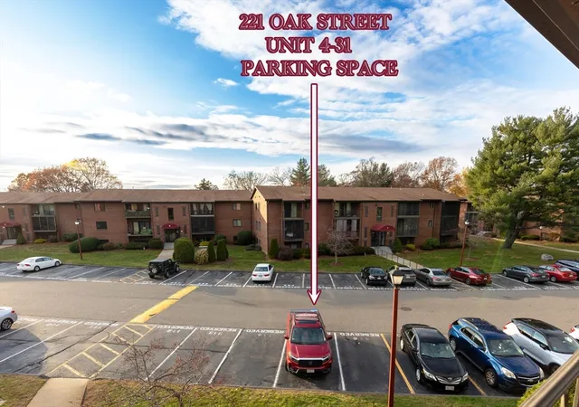2nd image of 221 Oak St, Brockton, MA 02301