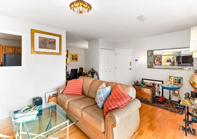 5th image of 221 Oak Street #4-31, Brockton, MA 02301 | MLS# 73528447