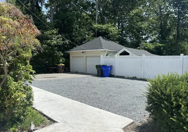 3rd image of 435 Stetson St, Fall River, MA 02720 | MLS# 73551826