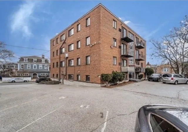 Homes for sale in Chelsea, MA | 39 Crescent Ave #9, Chelsea, MA 02150 | MLS# 73503090
