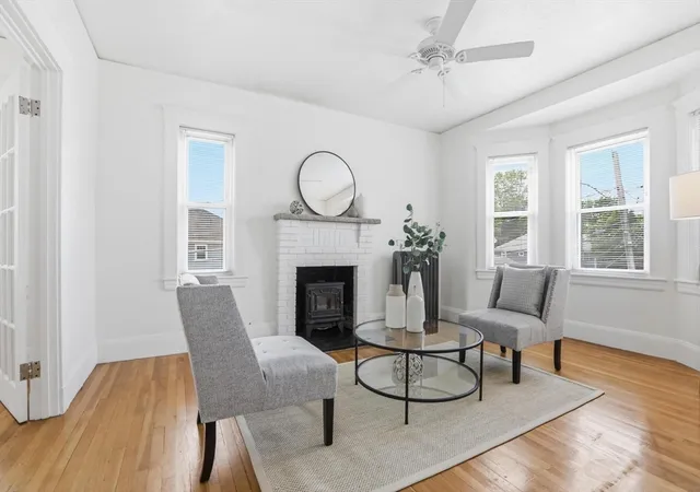 4th image of 72-74 Parmenter Rd, Waltham, MA 02453