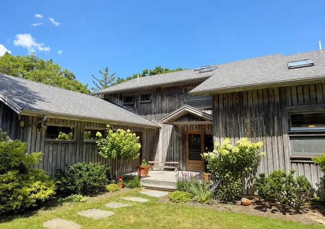 Photo 2 of Single family home for sale at 19 Llewellyn Way, Edgartown, MA 02539 | MLS# 73554803 | Listing updated on 2026-09-11