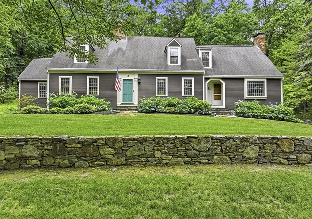 Homes for sale in Southborough, MA | 2 Stowe Rd, Southborough, MA 01772 | MLS# 73541084