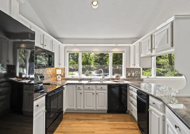 Homes for sale in Cohasset, MA | 33 Cedar Acres Ln, Cohasset, MA 02025 | MLS# 73530217