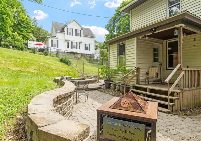 Homes for sale in Worcester, MA | 11 Wakefield St, Worcester, MA 01605 | MLS# 73530811