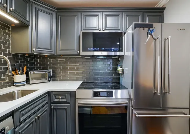 Homes for sale in Boston, MA | 9 Appleton Street #208, Boston, MA 02116 | MLS# 73530325