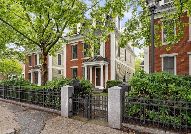 Homes for sale in Arlington, MA | 743 Massachusetts Ave #743, Arlington, MA 02476 | MLS# 73547186