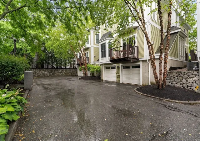 Homes for sale in Arlington, MA | 743 Massachusetts Ave #743, Arlington, MA 02476 | MLS# 73547186