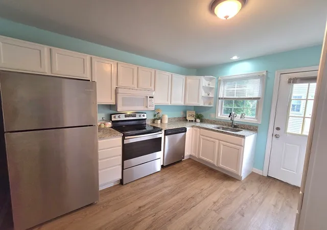 3rd image of 13 Dexter Street #5, North Attleboro, MA 02760 | MLS# 73527087