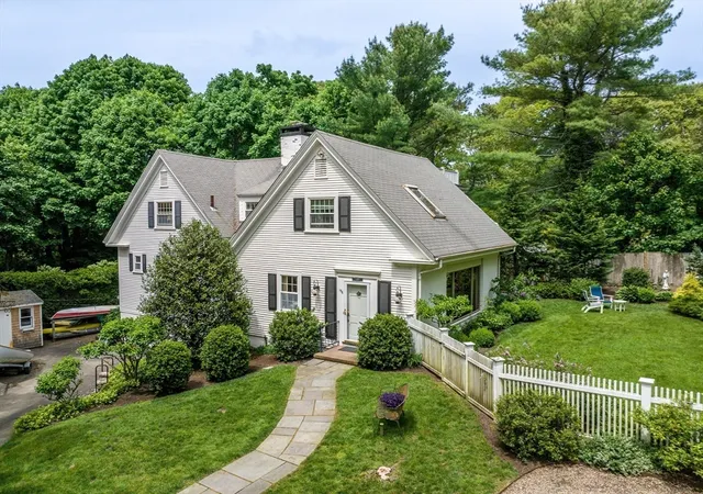 1st image of 156 East Bay Road, Osterville, MA 02655 | MLS# 73531877