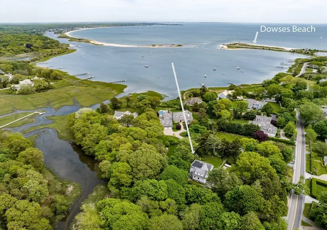 2nd image of 156 East Bay Road, Osterville, MA 02655 | MLS# 73531877