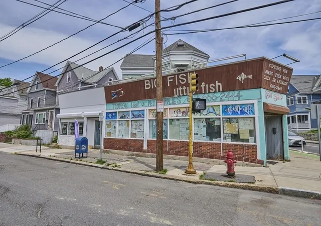 3rd image of 55 Elm St, Boston, MA 01810