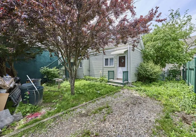 5th image of 55 Elm St, Boston, MA 01810
