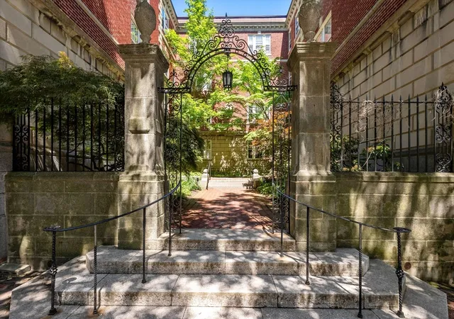 Homes for sale in Cambridge, MA | 4 Washington Avenue #5, Cambridge, MA 02140 | MLS# 73537744