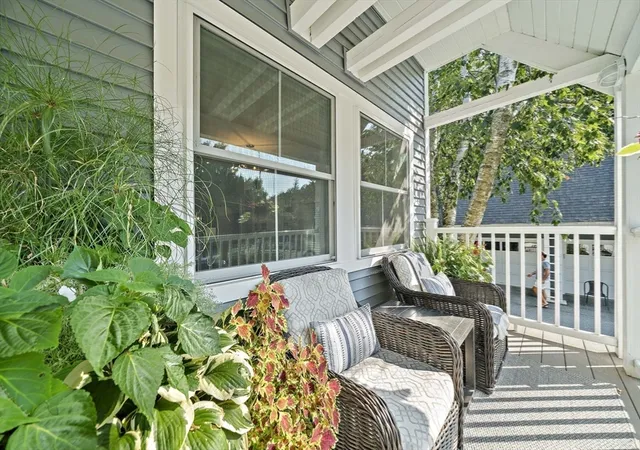 Listing Photo 5 - Condo for sale in building located at 2 Rivers Edge Rd, Hull, MA 02045 - Unit #2