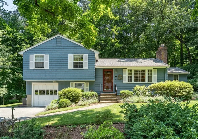 2nd image of 21 Constitution, Lexington, MA 02421 | MLS# 73545173