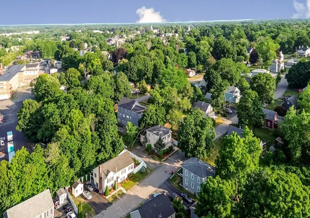 42nd image of 75 Hammond St, Bridgewater, MA 02324 | MLS# 73548308
