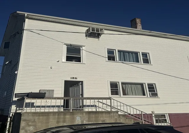 4th image of 186 Fountain St, Fall River, MA 02721 | MLS# 73555021