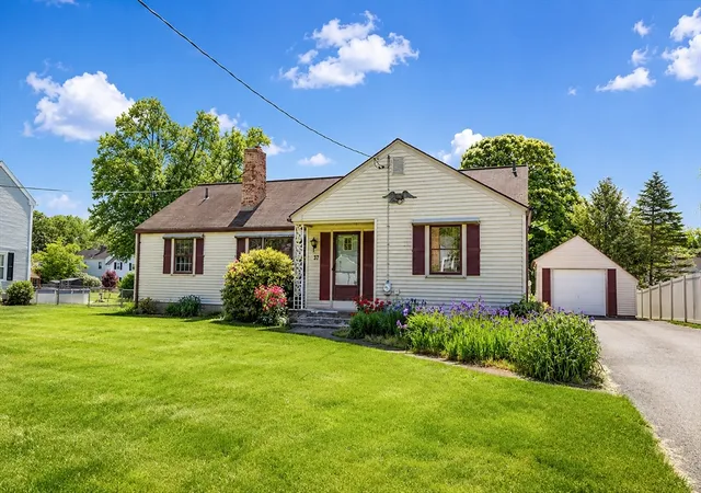 Homes for sale in Agawam, MA | 37 Senator Ave, Agawam, MA 01001 | MLS# 73532622