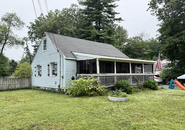 Photo 3 of Single family home for sale at 28 Skipper Ln, Westfield, MA 01085 | MLS# 73565764 | Listing updated on 2026-09-18