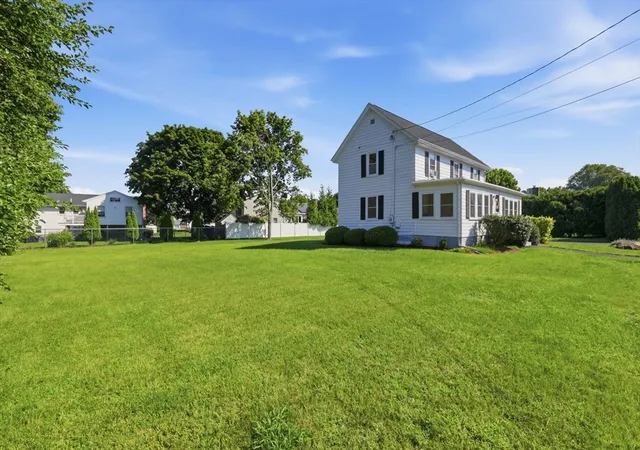Photo 4 of Sale Pending at 26 Quimby Ave, Woburn, MA 01801 | MLS# 73559743 | Listing updated on 2026-09-17