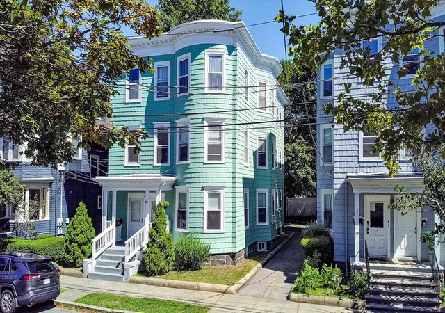 Homes for sale in Lynn, MA | 38 Cherry St #1, Lynn, MA 01902 | MLS# 73502457