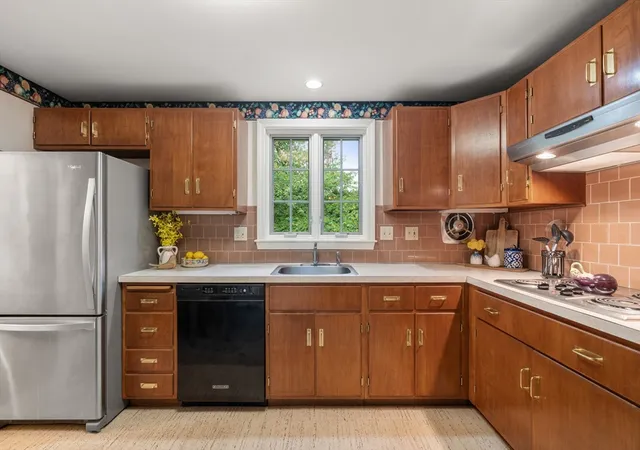 4th image of 20 Brooks Road, Sudbury, MA 01776 | MLS# 73546798