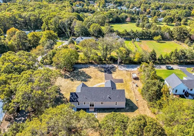 Photo 3 of Single family home for sale at 25 Percival Rd, Teaticket, MA 02536 | MLS# 73506342 | Listing updated on 2026-09-10