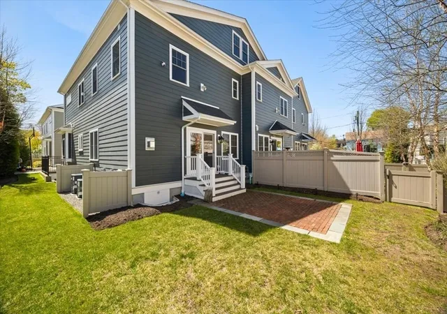39th image of 16 26 Dalby St #3, Newton, MA 02458 | MLS# 73540798