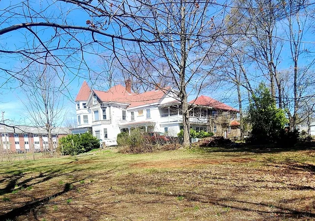 3rd image of 19 Buttonwoods Ave, Haverhill, MA 01830 | MLS# 73543666